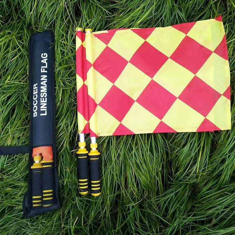 Kis négyzetek játékvezetői zászló